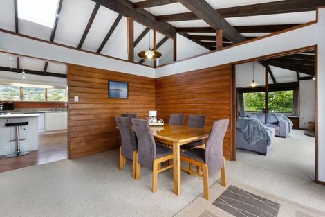 Photo of property in 9 Balliol Drive, Tawa, Wellington, 5028