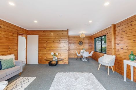 Photo of property in 38 Elizabeth Drive, West Harbour, Auckland, 0618