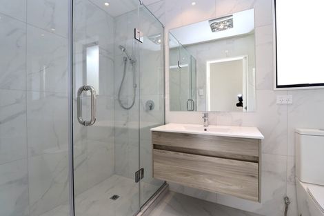 Photo of property in 127c Oreil Avenue, West Harbour, Auckland, 0618