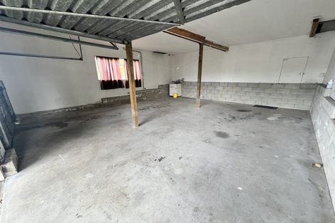 Photo of property in 81 Trias Road, Totara Vale, Auckland, 0629