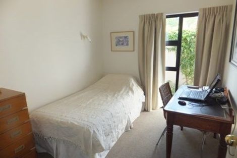 Photo of property in 12 Macmillan Avenue, Cashmere, Christchurch, 8022