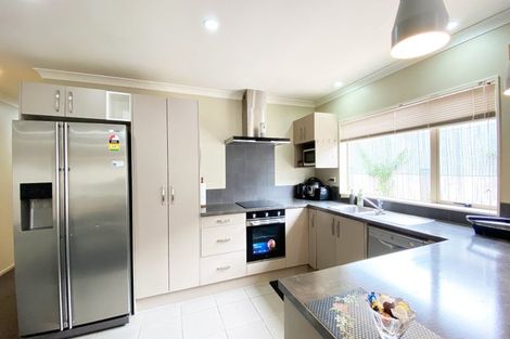 Photo of property in 11 Manning Rise, Flat Bush, Auckland, 2019