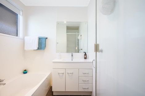 Photo of property in 50 Hicks Close, Whitby, Porirua, 5024