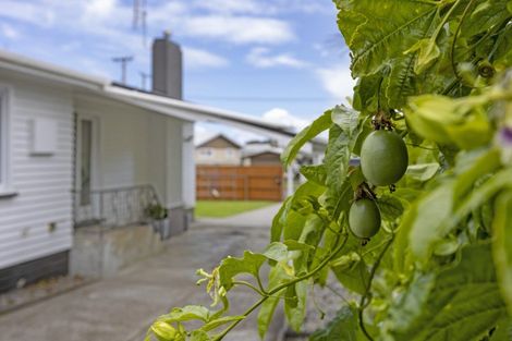 Photo of property in 14 Rosendale Avenue, Spotswood, New Plymouth, 4310