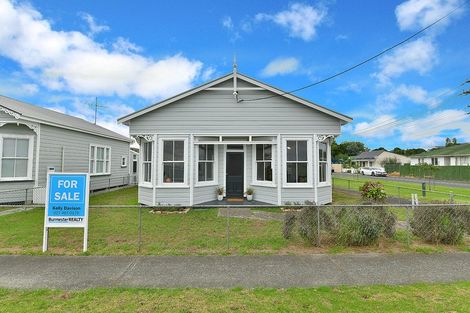 Photo of property in 21 Railway Street, Helensville, 0800