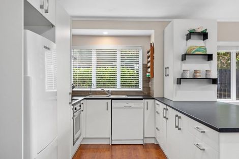 Photo of property in 28a Gallony Avenue, Massey, Auckland, 0614