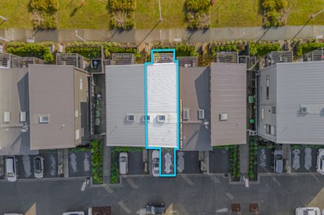 Photo of property in 6/4 Matimati Place, Hobsonville, Auckland, 0616