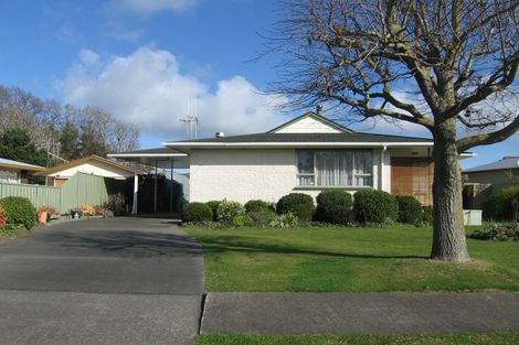 Photo of property in 12 Suffolk Crescent, Feilding, 4702