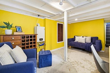 Photo of property in 23 Rothsay Road, Ngaio, Wellington, 6035