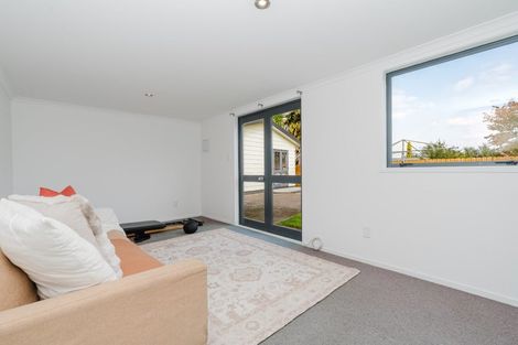 Photo of property in 90 Dixon Road, Glenview, Hamilton, 3206