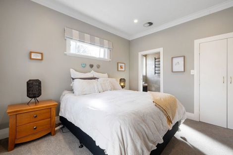 Photo of property in 30 Williams Street, Cambridge, 3434