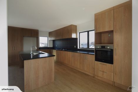 Photo of property in 29 Meritage Lane, Te Atatu South, Auckland, 0610