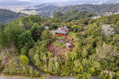 Photo of property in 108 Avro Road, Blue Mountains, Upper Hutt, 5371