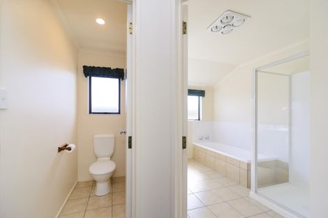 Photo of property in 110 Peter Hall Drive, Kelvin Grove, Palmerston North, 4414