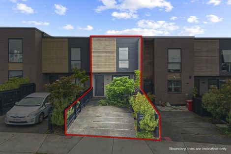 Photo of property in 3/46 Jane Maree Road, Kumeu, 0810