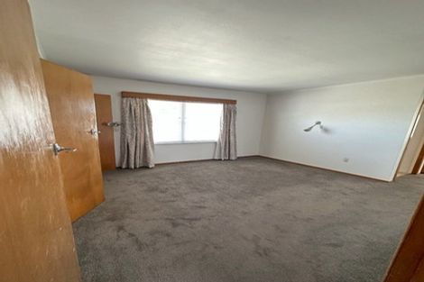 Photo of property in 494 Don Buck Road, Massey, Auckland, 0614