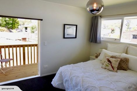 Photo of property in 6 Sheehan Road, Te Atatu South, Auckland, 0610
