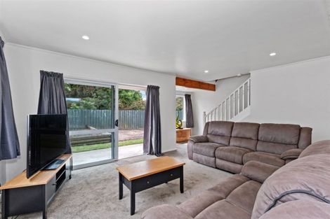 Photo of property in 2/37 Wainoni Road, Wainoni, Christchurch, 8061