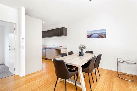 Photo of property in 30 Saddleback Grove, Karori, Wellington, 6012