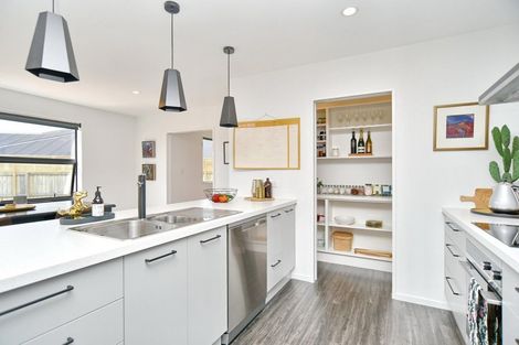 Photo of property in 10 Hamlett Drive, Woodend, 7610