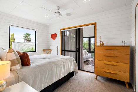 Photo of property in 130 Tirohanga Drive, Whangamata, 3620