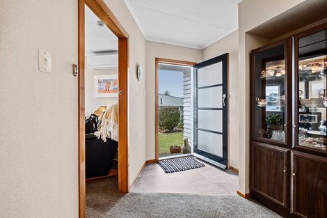 Photo of property in 6 Eton Place, Spotswood, New Plymouth, 4310