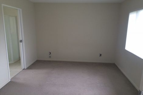 Photo of property in 4 Kereru Rise, Papakura, 2110