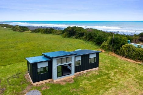 Photo of property in 387 Tipoka Road, Rahotu, Opunake, 4685