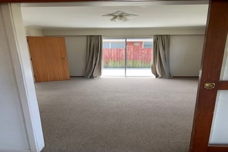 Photo of property in 33 Guinness Crescent, Ilam, Christchurch, 8041