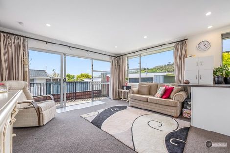 Photo of property in 10a Helvetia Grove, Naenae, Lower Hutt, 5011
