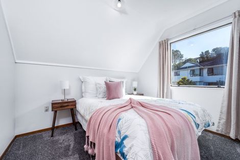 Photo of property in 23 Chorley Grove, Churton Park, Wellington, 6037