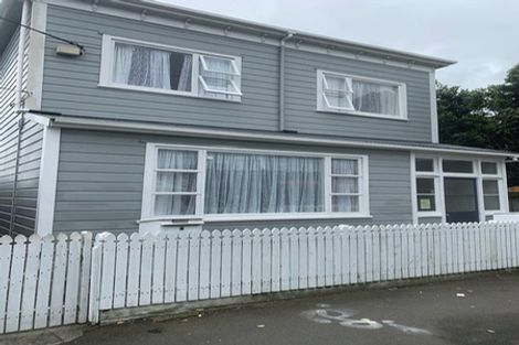 Photo of property in 33 Constable Street, Newtown, Wellington, 6021