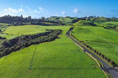 Photo of property in 151 Pheney Road, Omata, New Plymouth, 4374