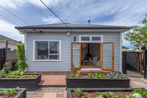Photo of property in 35 Dampier Street, Woolston, Christchurch, 8023