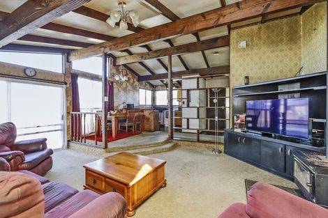 Photo of property in 18 Cortes Crescent, Flaxmere, Hastings, 4120