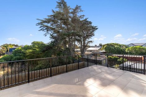 Photo of property in 85a Marine Parade, North New Brighton, Christchurch, 8083