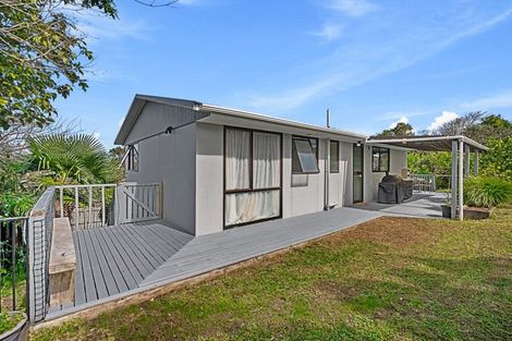 Photo of property in 1/21 Sarajevo Place, Massey, Auckland, 0614