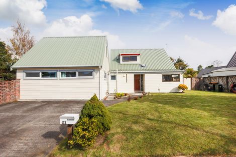 Photo of property in 21 Heathcote Place, Fitzherbert, Palmerston North, 4410