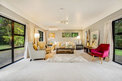 Photo of property in 18 Konini Road, Titirangi, Auckland, 0604