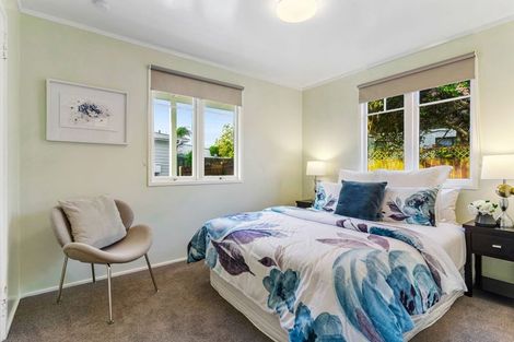 Photo of property in 37 Moire Road, Massey, Auckland, 0614