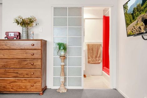 Photo of property in 247a Hill Road, The Gardens, Auckland, 2105