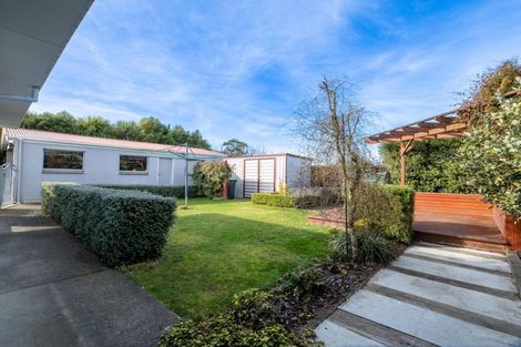 Photo of property in 3 Cam Place, Harewood, Christchurch, 8051