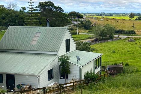 Photo of property in 241 Wallace Road, Koputaroa, Levin, 5571