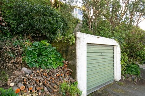 Photo of property in 2 Waipapa Road, Hataitai, Wellington, 6021