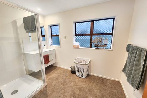 Photo of property in 2/17 Ngarimu Crescent, Taradale, Napier, 4112