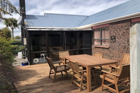 Photo of property in 77 Cressida Avenue, Stratford, 4332