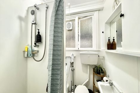Photo of property in 246u1 Oriental Parade, Oriental Bay, Wellington, 6011