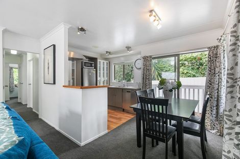 Photo of property in 33a Lancaster Road, Beach Haven, Auckland, 0626