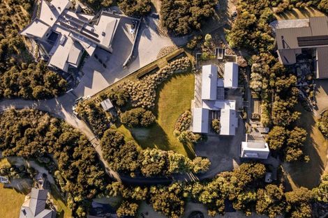 Photo of property in 24 Briar Bank Drive, Wanaka, 9305