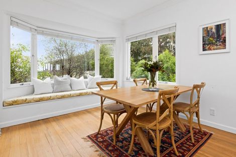 Photo of property in 22 Hunters Hill, Havelock North, 4130